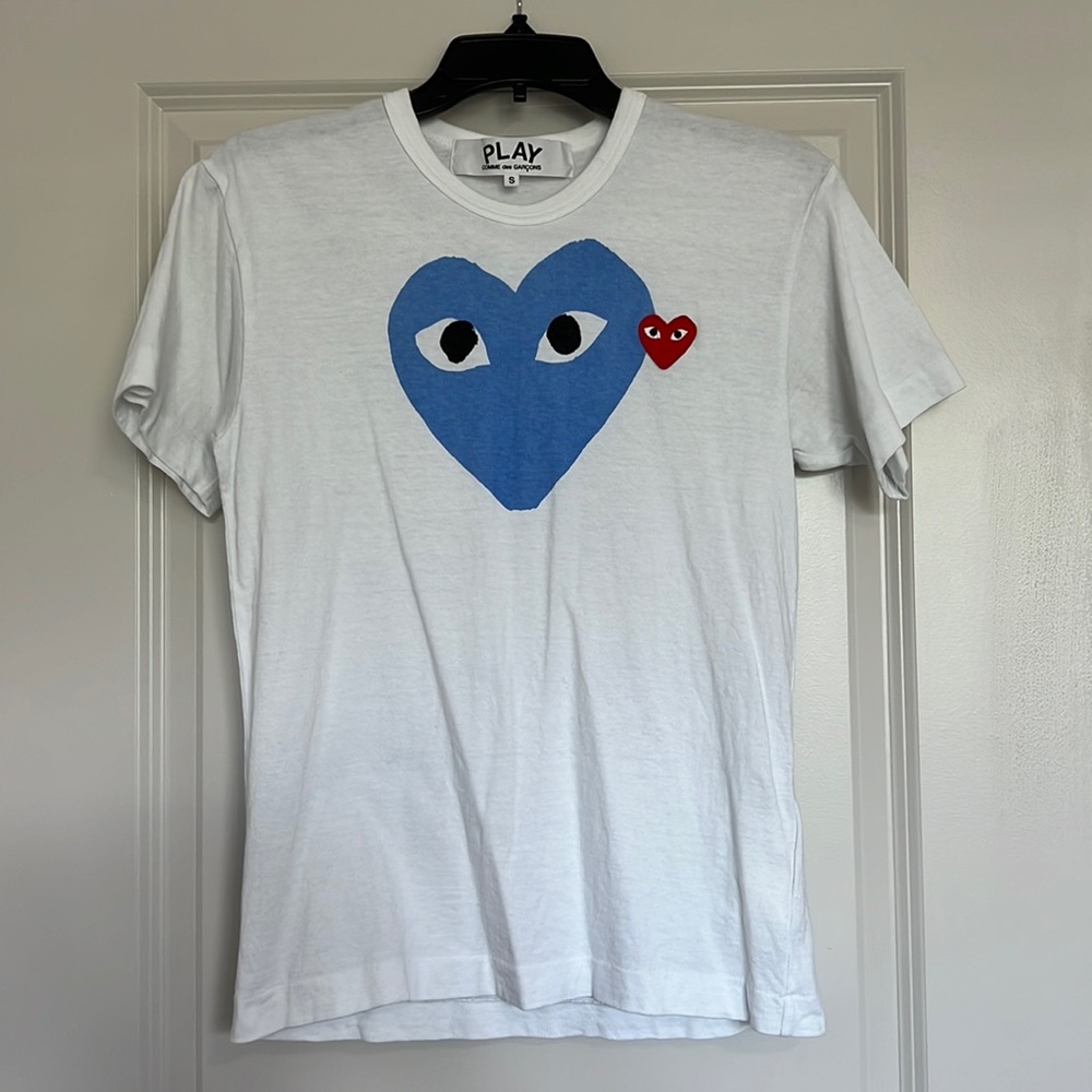Comme des garçon heart graphic tee